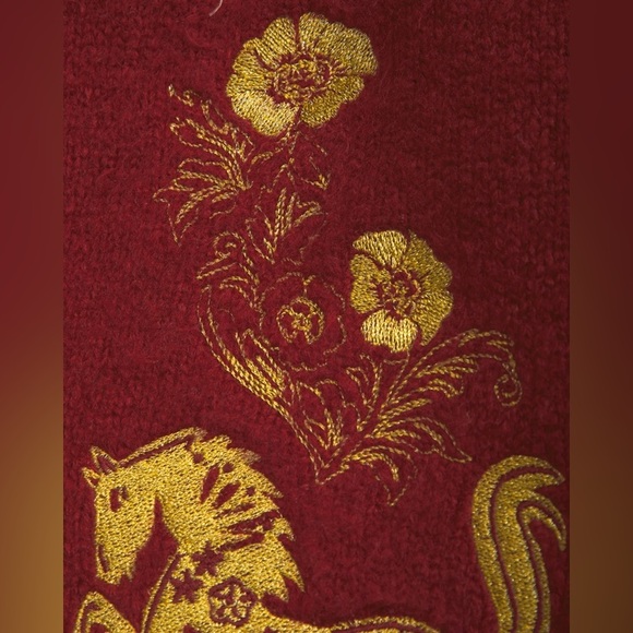 Abercrombie & Fitch Lunar New Year Crew Cardigan Medium NWT - Picture 11 of 11